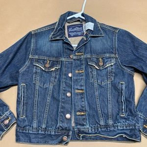 Levi Straus Signature Jean Jacket.   Small 6-7